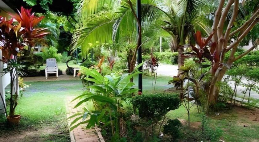 Hotel Samui Natien Village