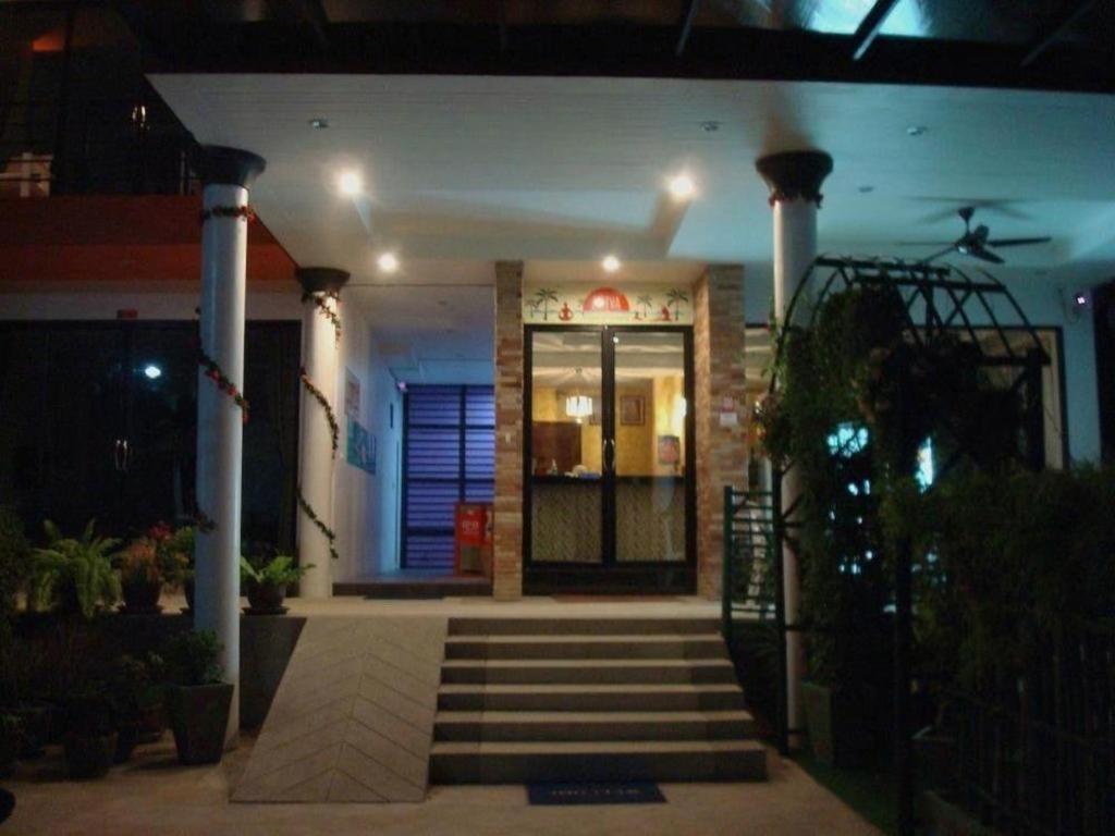 Samui Natien Village Hotel *